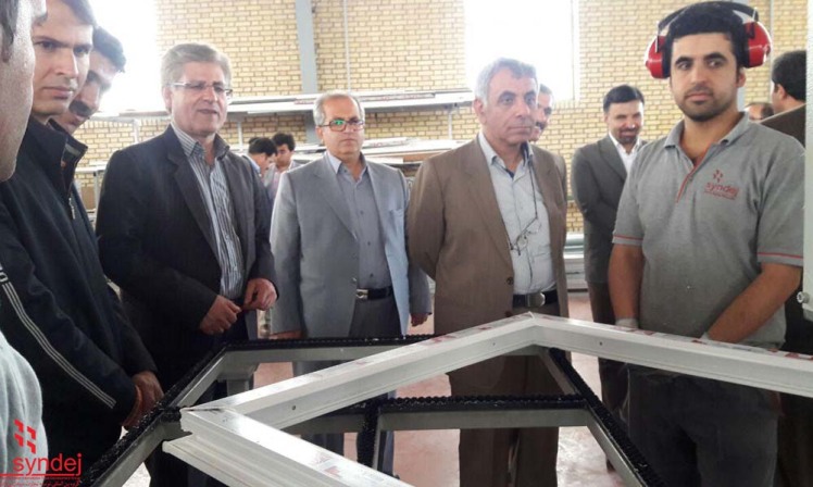 بازدید بنیاد نخبگان کردستان از کارخانه صنعتی سیندژ